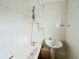 Photo 19- click for photo gallery